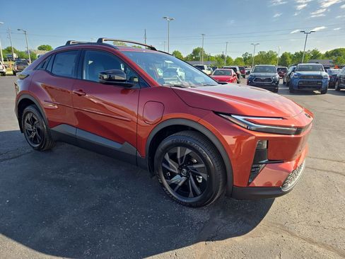 New 2026 Toyota C-HR AWD/4WD image 7