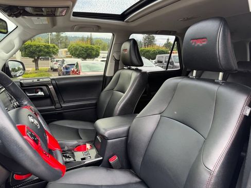 Used 2023 Toyota 4Runner TRD Off-Road Premium w/ Off Road Premium Plus Package AWD/4WD image 14