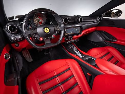 Used 2019 Ferrari Portofino RWD image 31