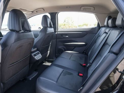 Used 2024 Nissan Ariya FWD image 18