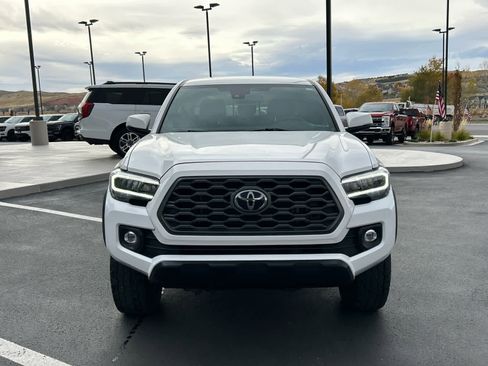 Used 2023 Toyota Tacoma TRD Off-Road image 4