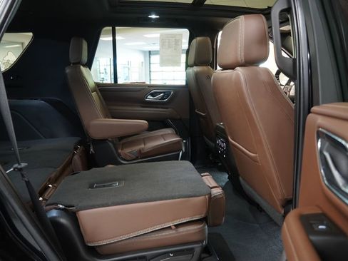 Used 2022 Chevrolet Tahoe High Country AWD/4WD image 37
