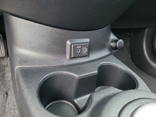 Used 2018 Nissan Versa SV w/ SV Special Edition Package FWD image 33