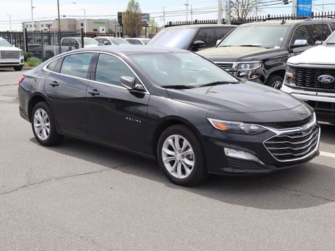 Used 2025 Chevrolet Malibu LT image 14