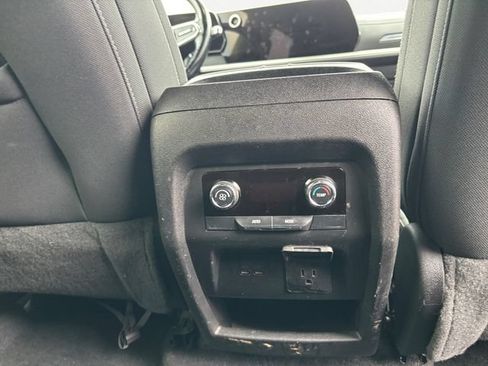 Used 2024 Chevrolet Traverse LS FWD image 19