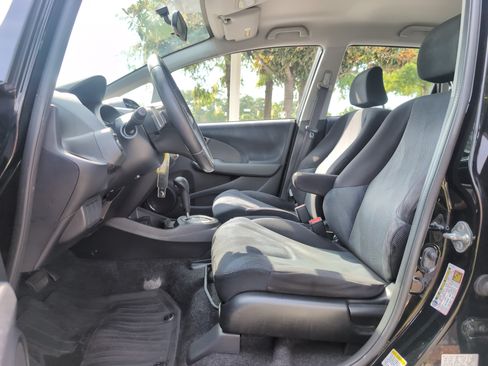 Used 2010 Honda Fit Sport image 16