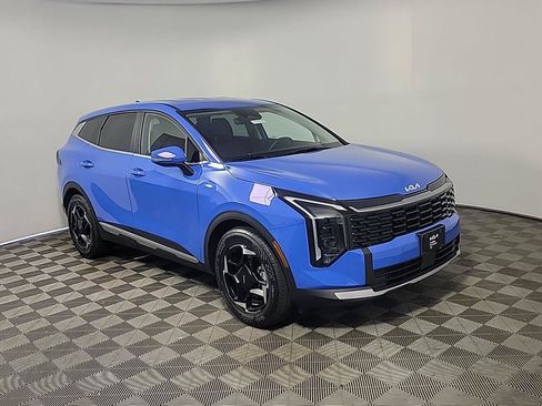 Used 2026 Kia Sportage EX FWD image 1
