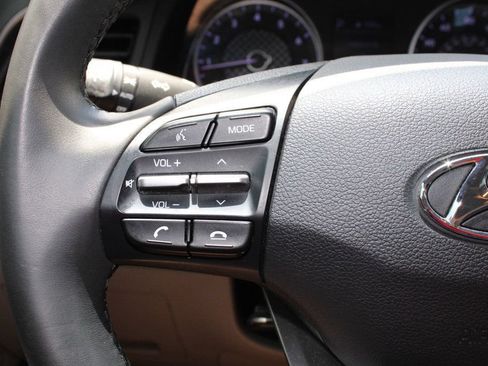 Used 2020 Hyundai Elantra Value Edition FWD image 22