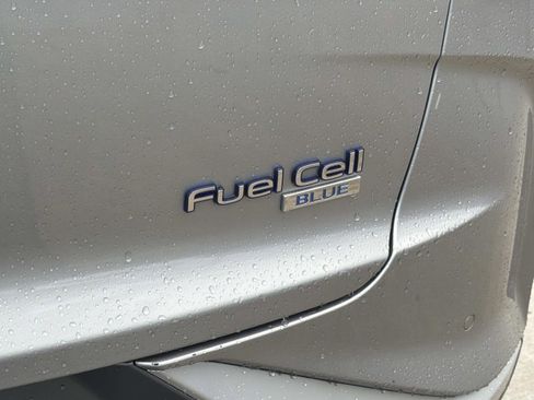 Used 2022 Hyundai Nexo Blue image 26