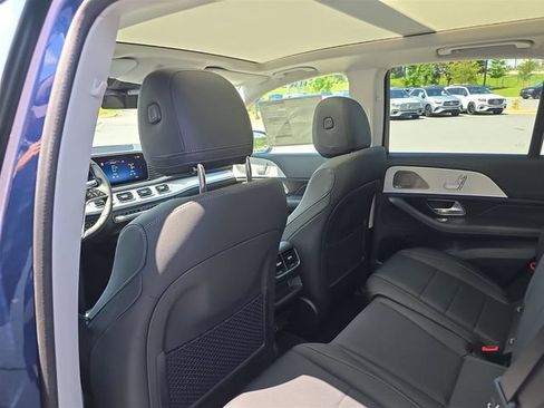 Used 2025 Mercedes-Benz GLE 350 4MATIC image 18