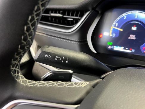 New 2025 Jeep Grand Cherokee Laredo w/ Luxury Tech Group I image 38