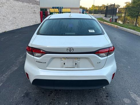 Used 2024 Toyota Corolla LE FWD image 5