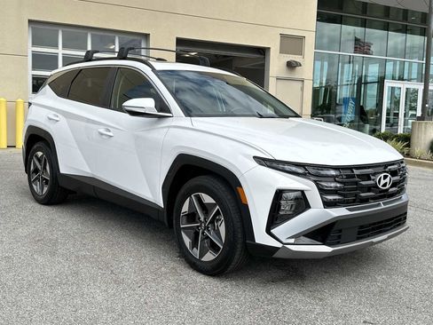 New 2026 Hyundai Tucson SEL FWD image 2