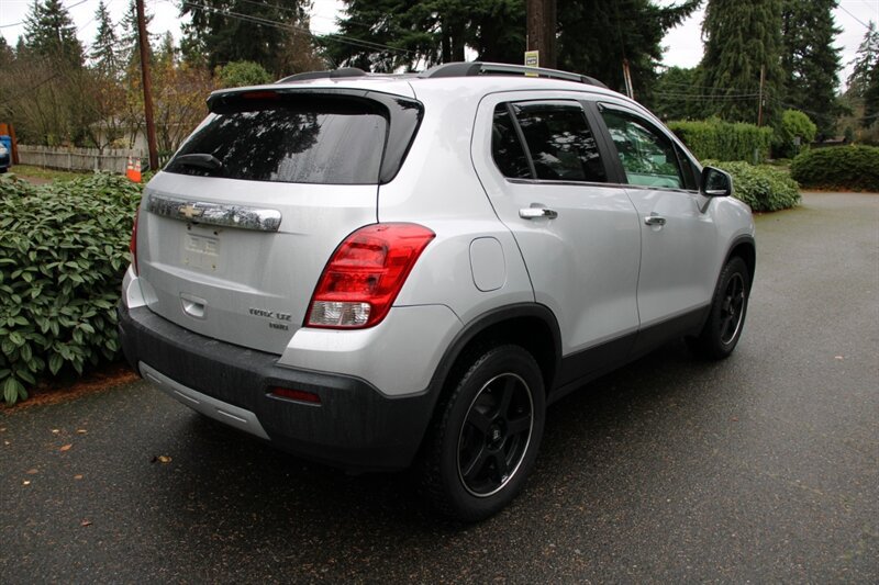 Used 2015 Chevrolet Trax LTZ AWD/4WD image 3