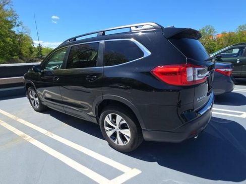 Used 2023 Subaru Ascent Premium w/ Convenience Package AWD/4WD image 13