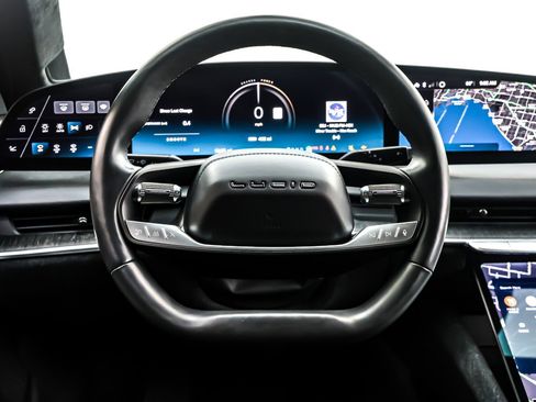 Used 2024 Lucid Air Touring image 18