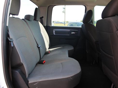 Used 2021 RAM 1500 Classic SLT RWD image 45