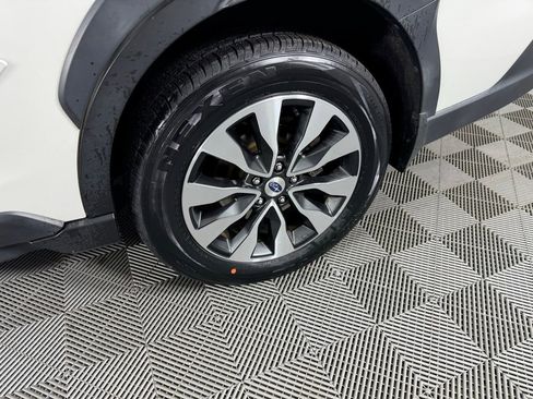 Used 2023 Subaru Outback Limited XT image 38