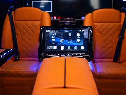 Used 2023 Mercedes-Benz Metris Passenger image 39