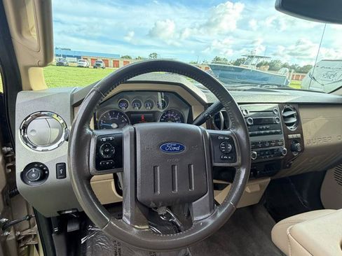 Used 2011 Ford F250 Lariat w/ FX4 Off Road Pkg AWD/4WD image 9