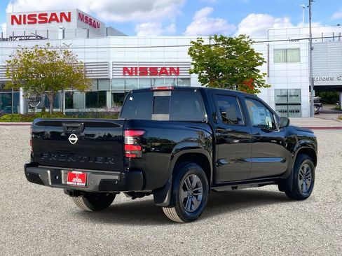 New 2026 Nissan Frontier SV w/ SV Convenience Package image 4
