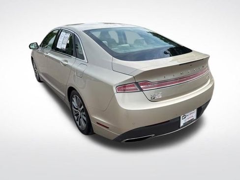 Used 2017 Lincoln MKZ Premiere FWD image 3