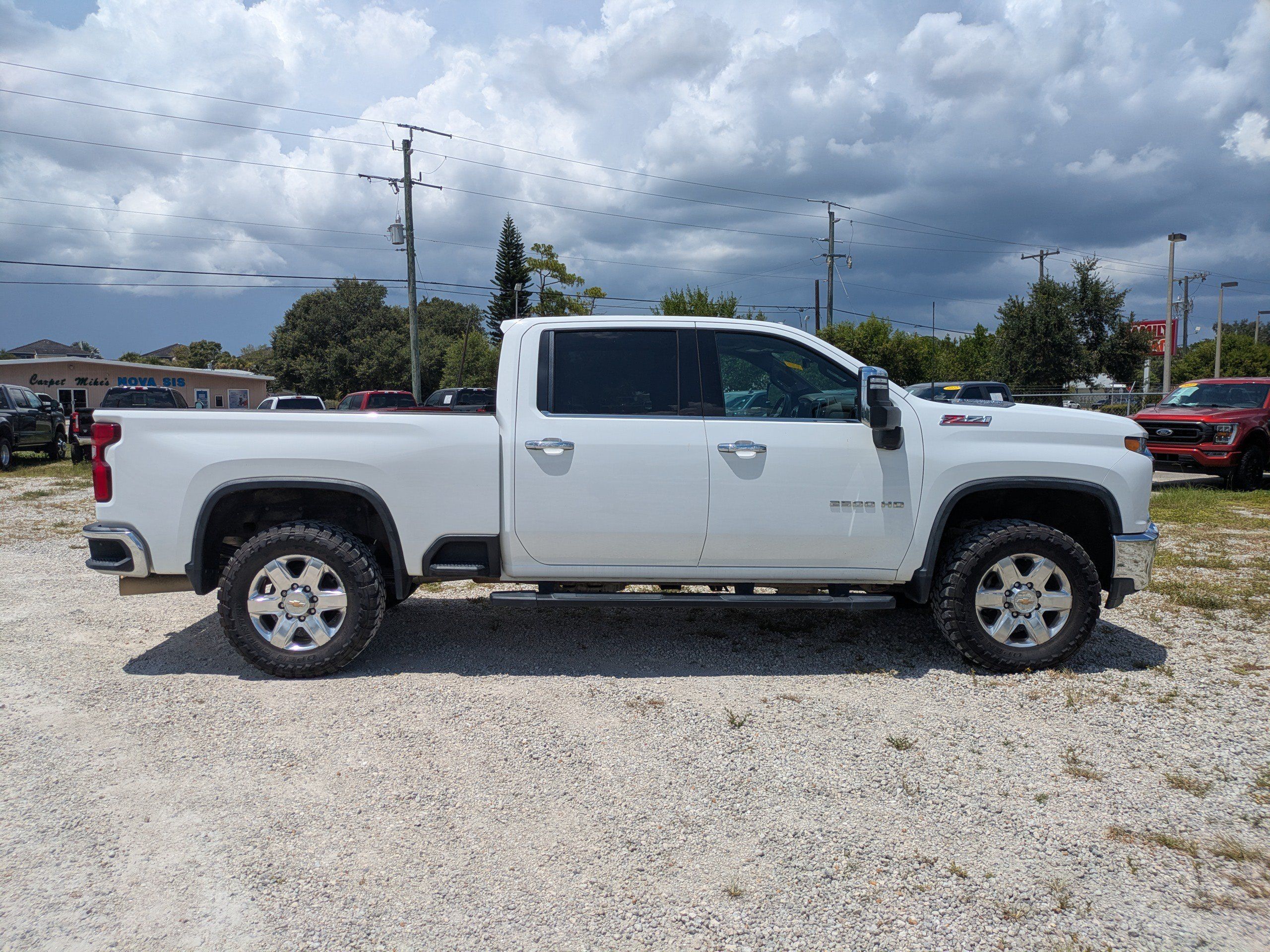 Used 2021 Chevrolet Silverado 2500 LTZ w/ LTZ Premium Package AWD/4WD image 3