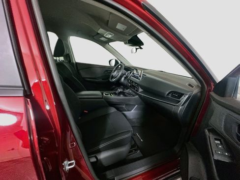 Used 2023 Nissan Rogue S AWD/4WD image 29