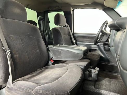 Used 2002 Chevrolet Silverado 2500 LS w/ Snow Plow Prep Pkg AWD/4WD image 16