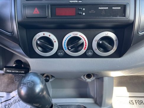 Used 2005 Toyota Tacoma 2WD Regular Cab image 18
