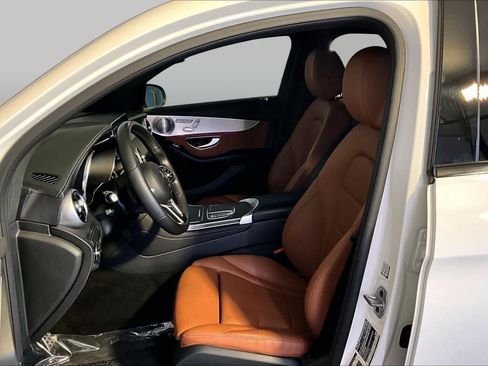 Certified 2022 Mercedes-Benz GLC 300 4MATIC Coupe image 9