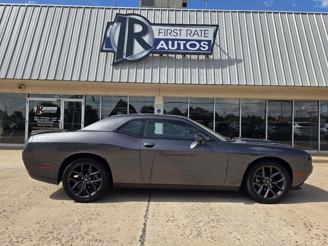 Used 2022 Dodge Challenger SXT w/ Blacktop Package RWD image 9