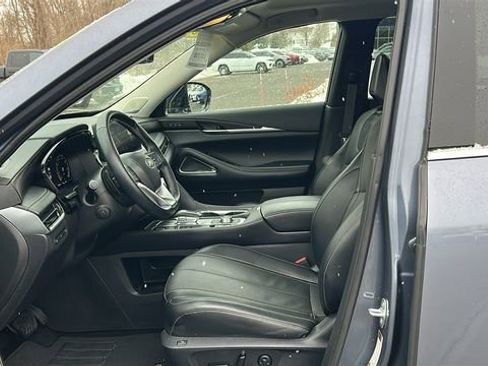 Used 2023 INFINITI QX60 Sensory w/ Vision Package image 9