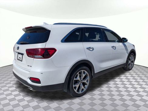 Used 2019 Kia Sorento EX image 3