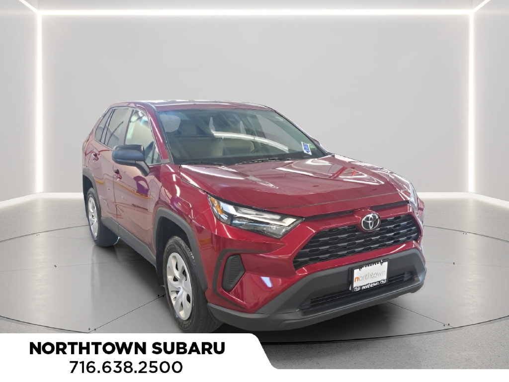 Used 2024 Toyota RAV4 LE AWD/4WD image 4