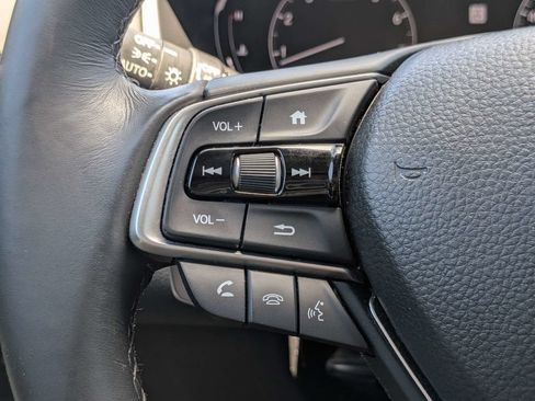 Used 2019 Honda Accord Touring image 36