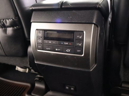 Used 2023 Lexus GX 460 Luxury w/ Sport Design Package image 17