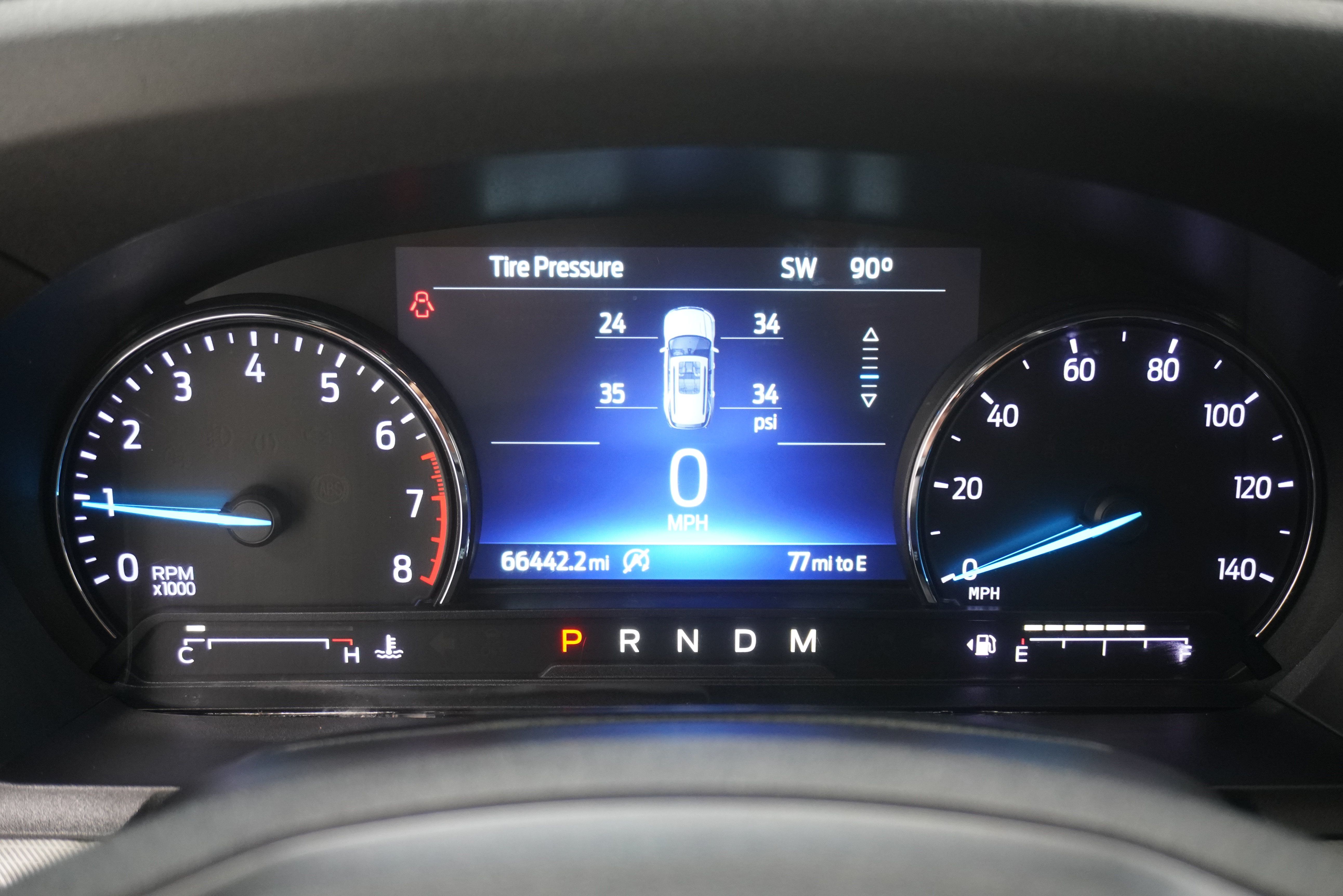Used 2020 Ford Explorer XLT AWD/4WD image 17