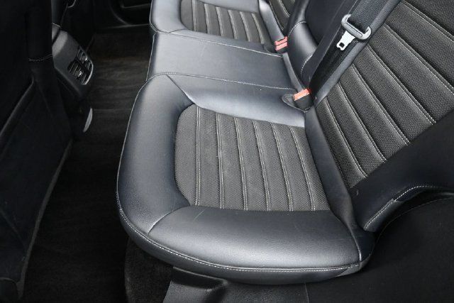 Used 2018 Ford Fusion SE w/ Equipment Group 201A FWD image 22