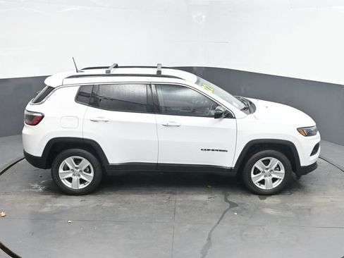 Used 2022 Jeep Compass Latitude image 33