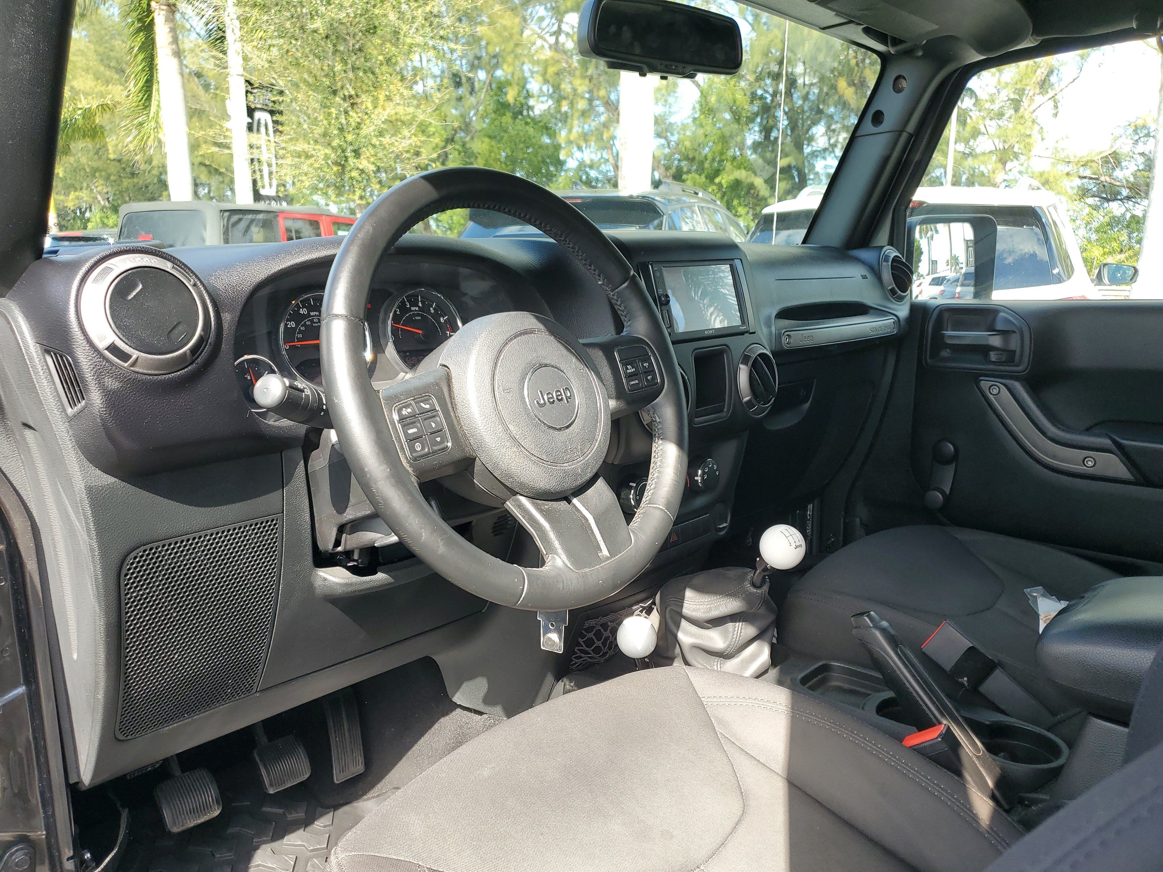 Used 2017 Jeep Wrangler Sport AWD/4WD image 11
