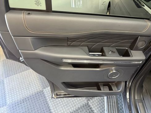 Certified 2023 Ford Expedition Platinum image 44