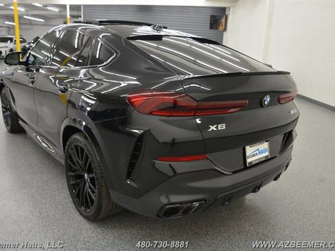Used 2024 BMW X6 M60i w/ Dynamic Handling Package image 12