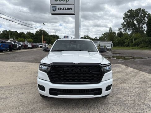 Used 2025 RAM 1500 Big Horn AWD/4WD image 2