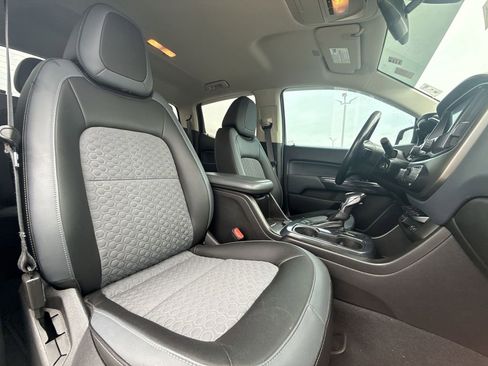 Used 2022 Chevrolet Colorado Z71 image 25