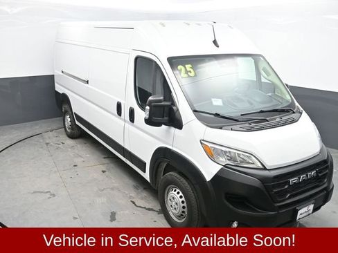 Used 2025 RAM ProMaster 2500 w/ Convenience Group image 22