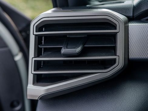 Used 2025 Toyota Tundra Limited image 46