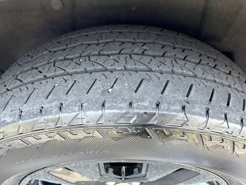 Used 2024 Ford Expedition XLT AWD/4WD image 11
