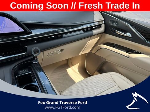 Used 2023 Cadillac Escalade Premium Luxury w/ Performance Package AWD/4WD image 41