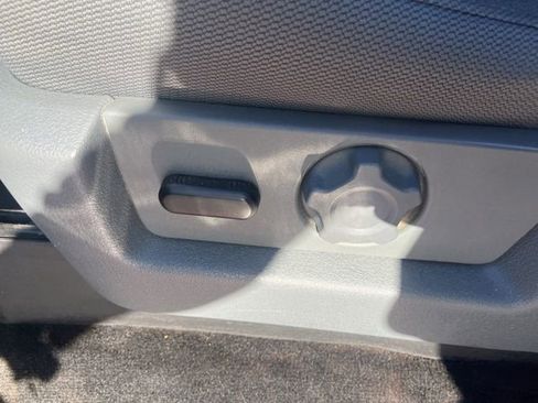 Used 2013 Ford F150 XLT w/ Luxury Equipment Group image 19